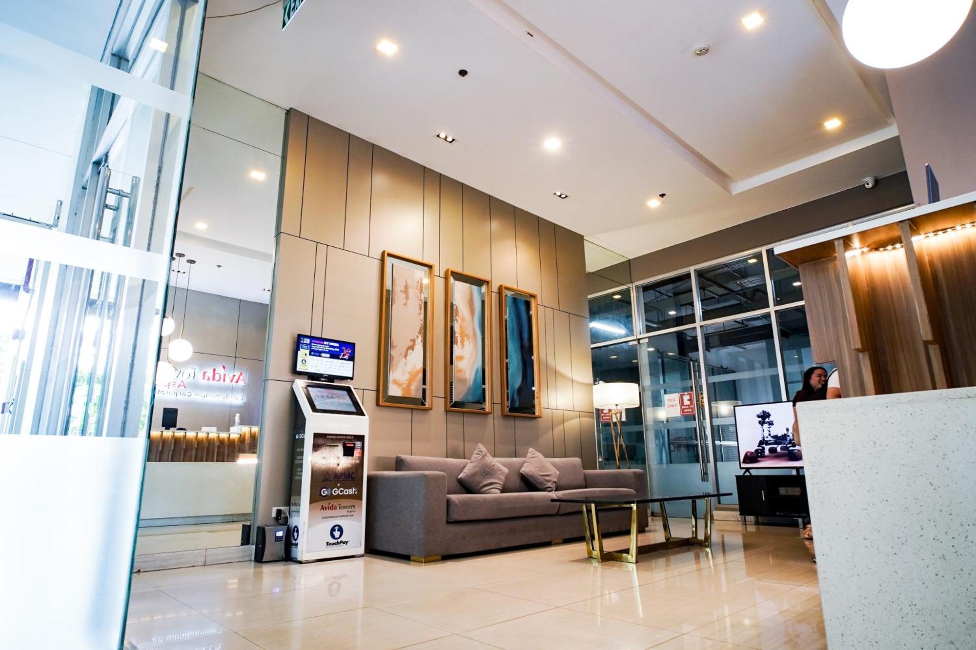 Modern Designed Studio Condo Near Ayala Centrio Cagayan de Oro Eksteriør bilde