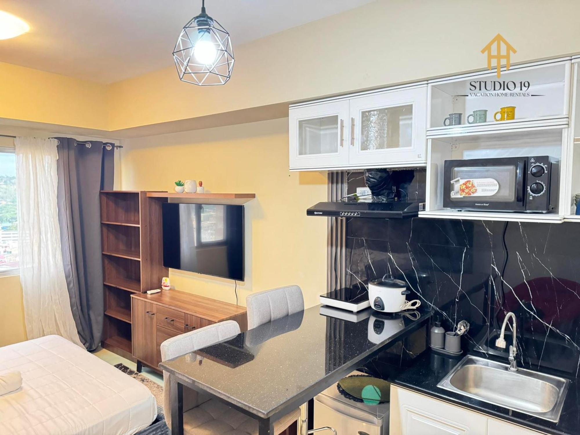 Modern Designed Studio Condo Near Ayala Centrio Cagayan de Oro Eksteriør bilde